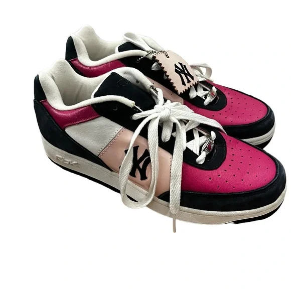 Reebok Men’s‎ Yankesstas New York Yankees MLB Authentic Collection 8 1/2 8.5